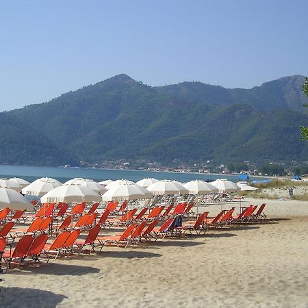 Golden Beach Inn Chrisi Ammoudia Eksteriør billede