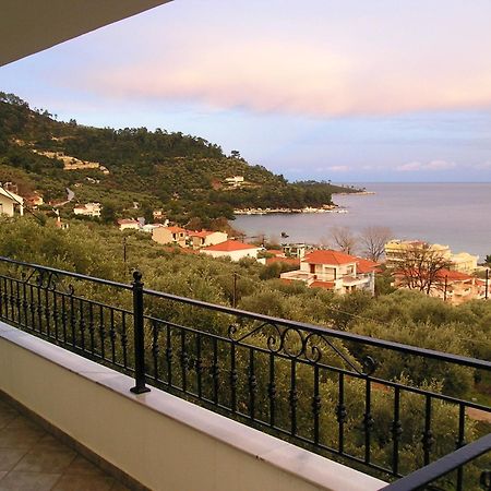 Golden Beach Inn Chrisi Ammoudia Eksteriør billede