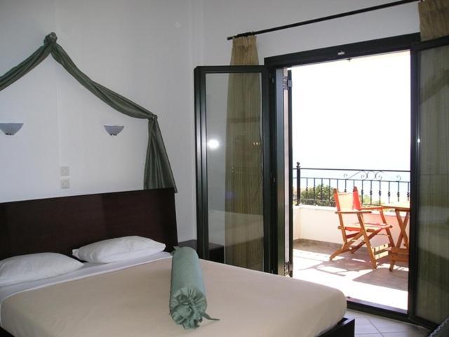 Golden Beach Inn Chrisi Ammoudia Værelse billede