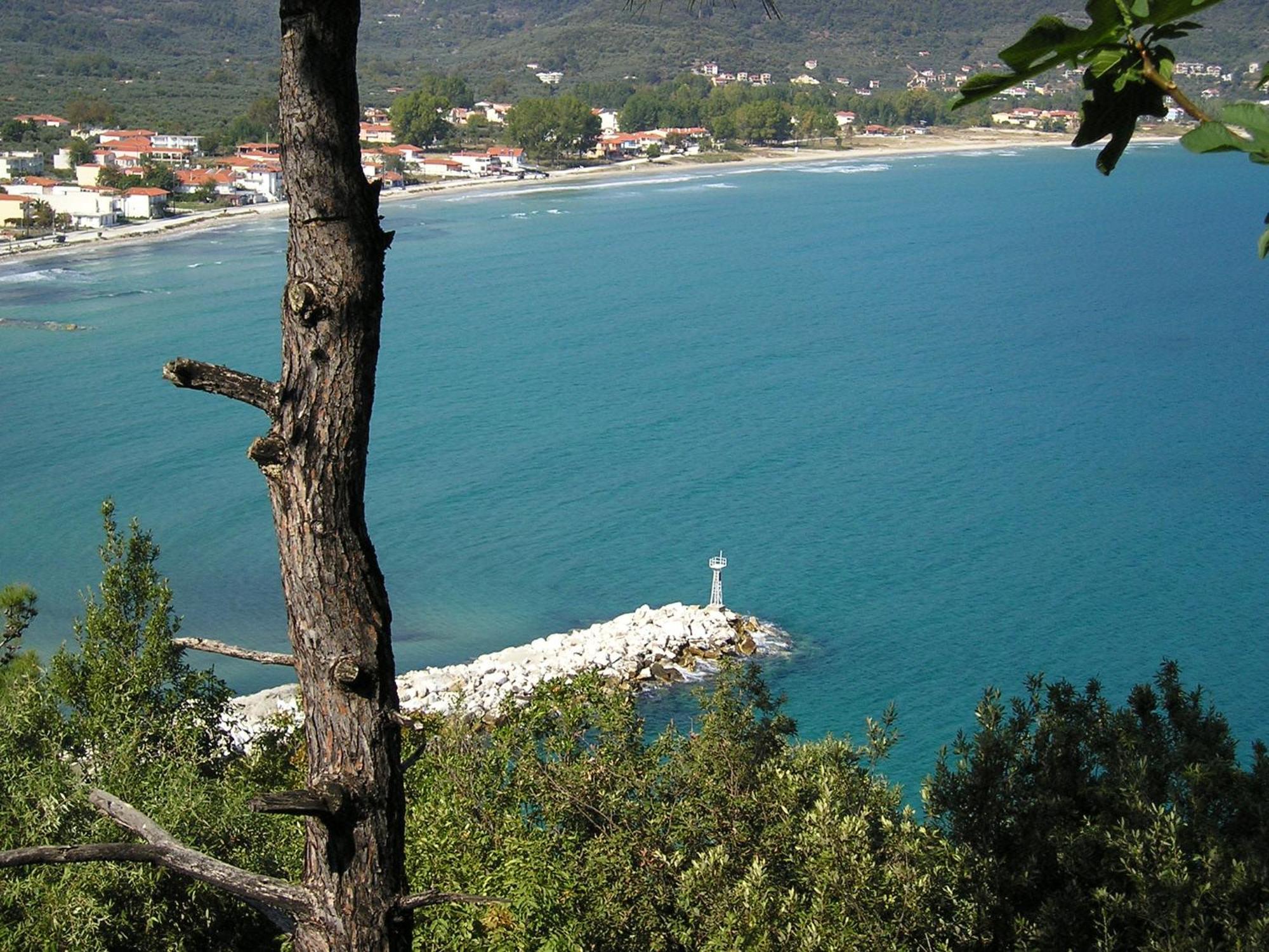 Golden Beach Inn Chrisi Ammoudia Eksteriør billede